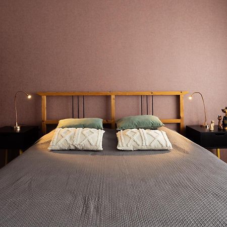 Large Two Bedroom Family App - Free Parking Ljubljana Dış mekan fotoğraf