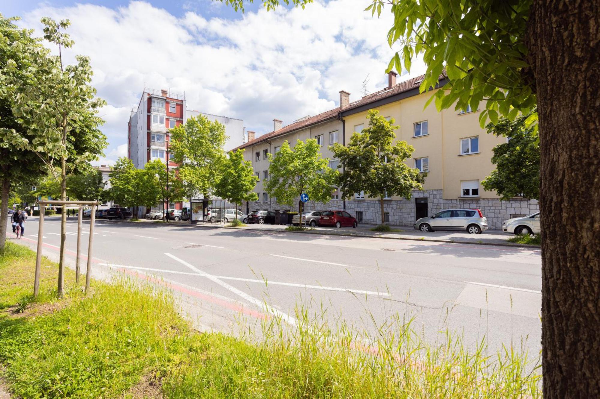 Large Two Bedroom Family App - Free Parking Ljubljana Dış mekan fotoğraf