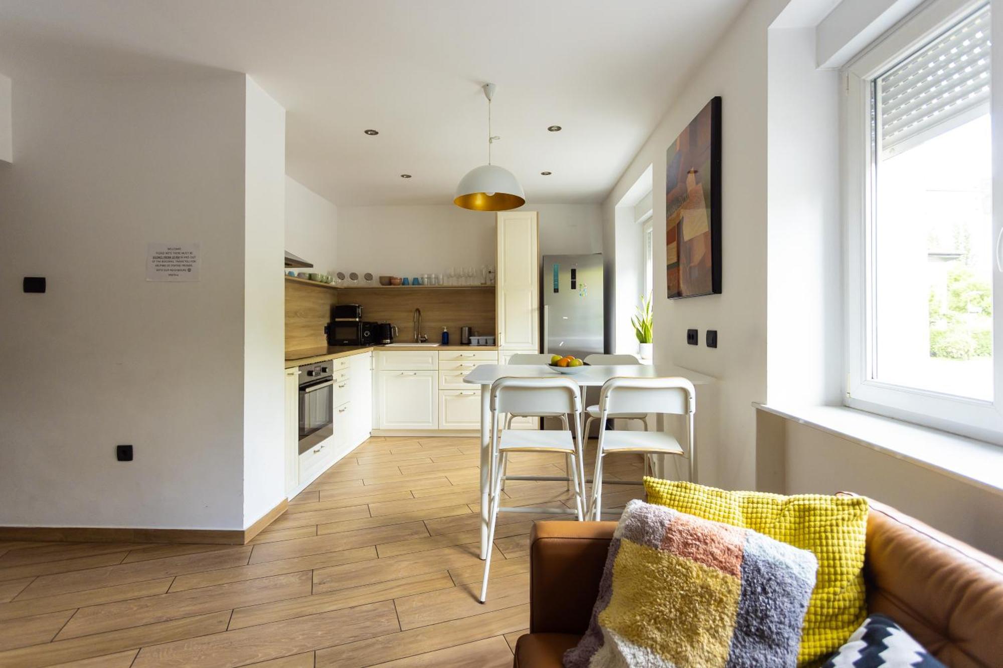 Large Two Bedroom Family App - Free Parking Ljubljana Dış mekan fotoğraf