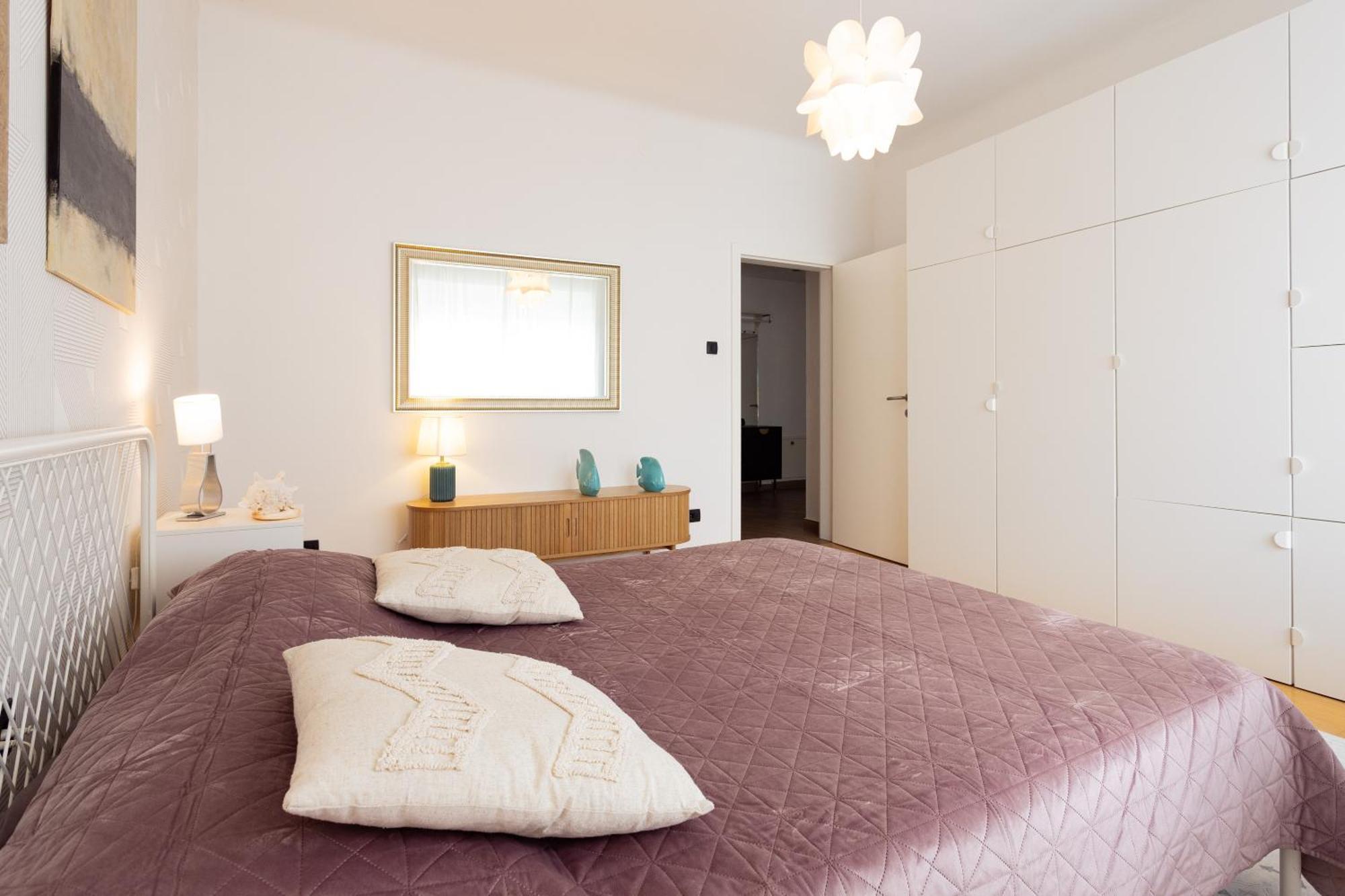 Large Two Bedroom Family App - Free Parking Ljubljana Dış mekan fotoğraf