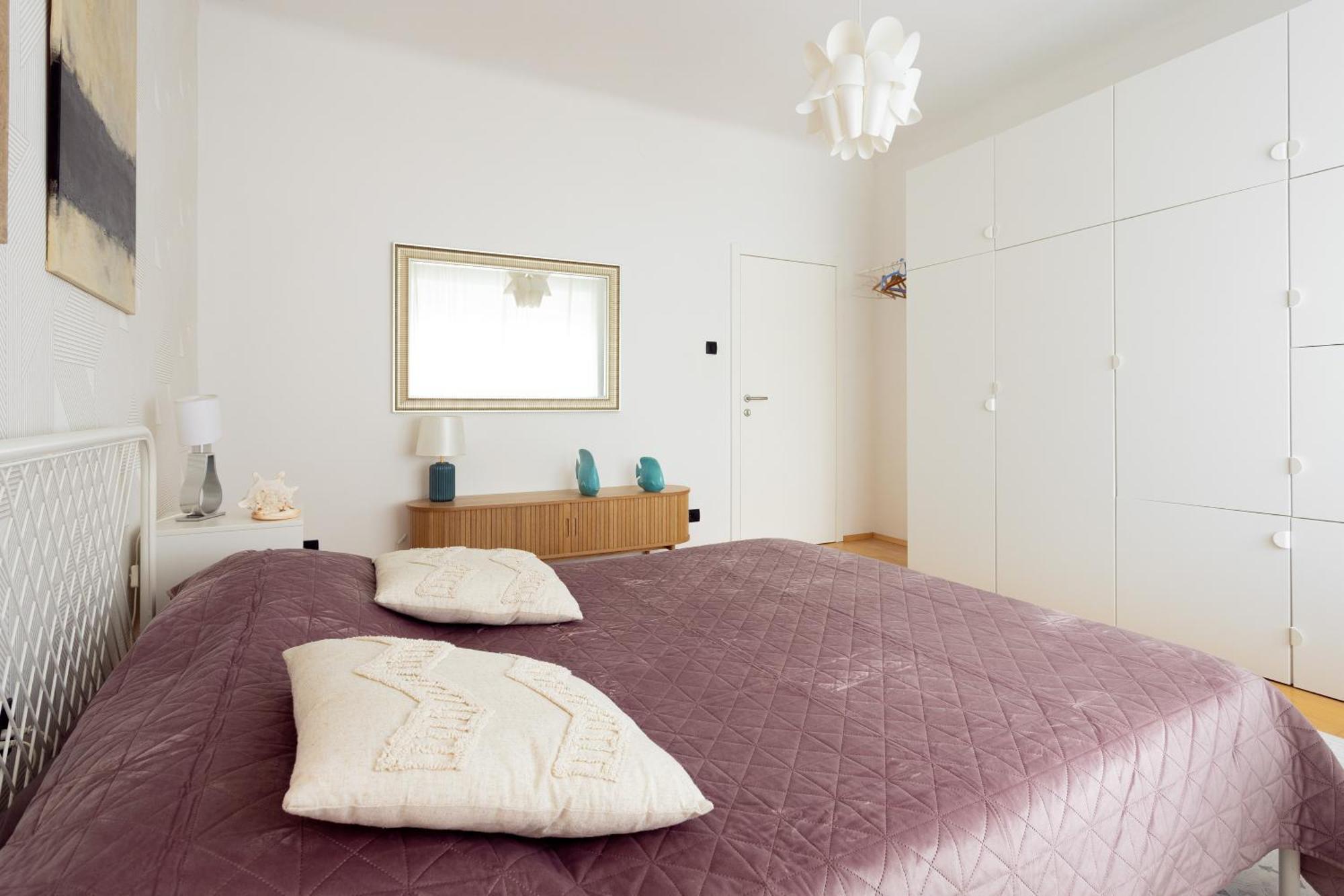 Large Two Bedroom Family App - Free Parking Ljubljana Dış mekan fotoğraf