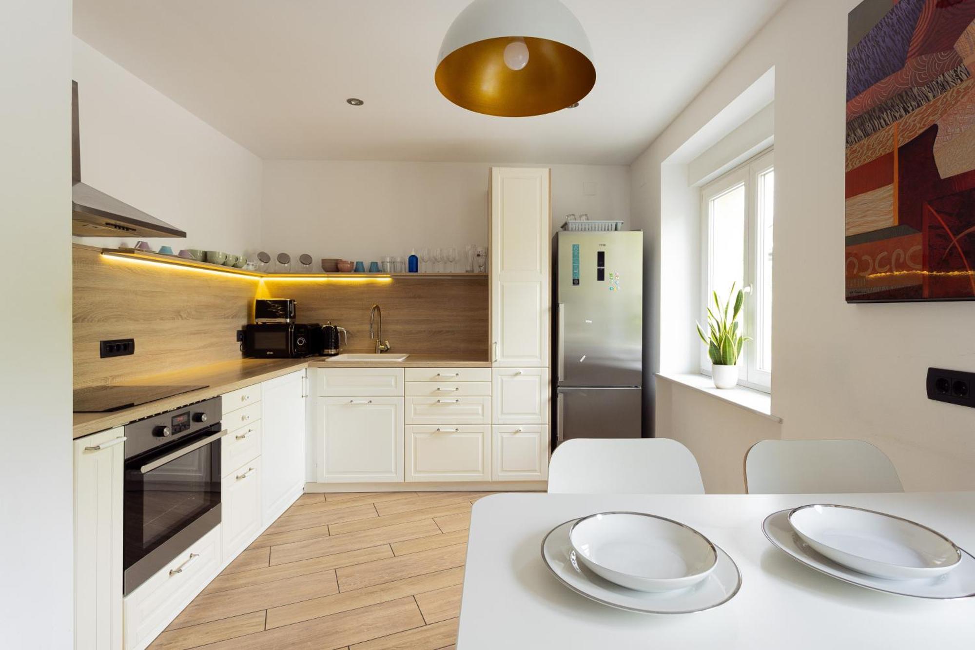 Large Two Bedroom Family App - Free Parking Ljubljana Dış mekan fotoğraf