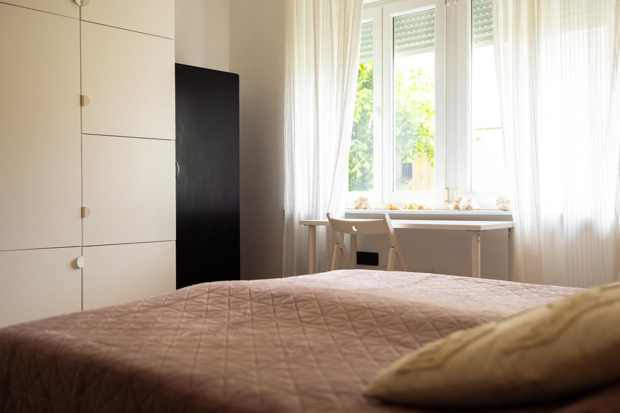 Large Two Bedroom Family App - Free Parking Ljubljana Dış mekan fotoğraf
